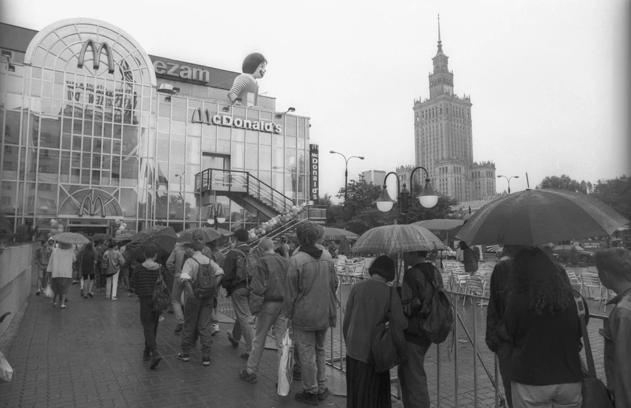 McDonald's w Sezamie na Marszałkowskiej, 1992 rok.