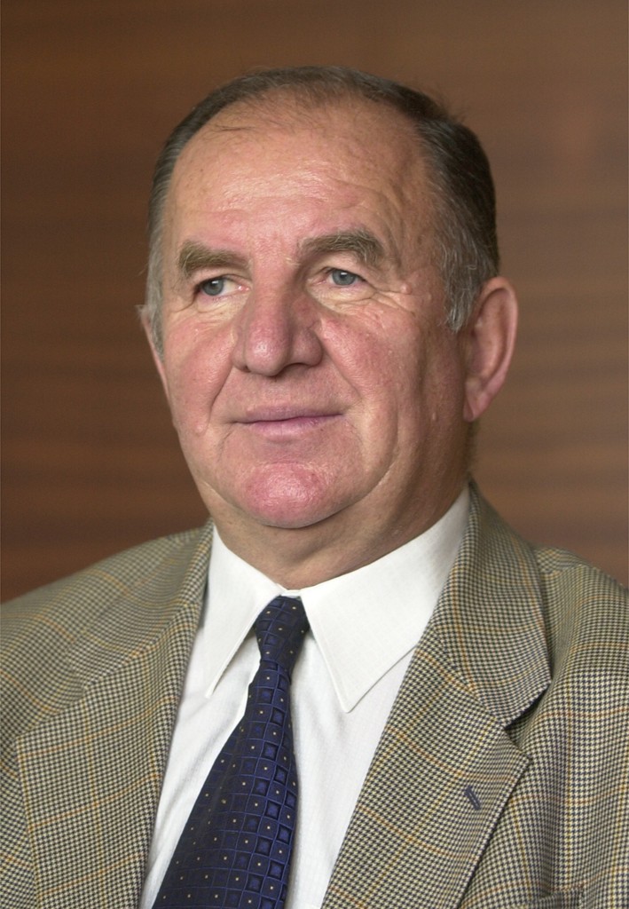 Zomrel prvý predseda BBSK Milan Marčok.