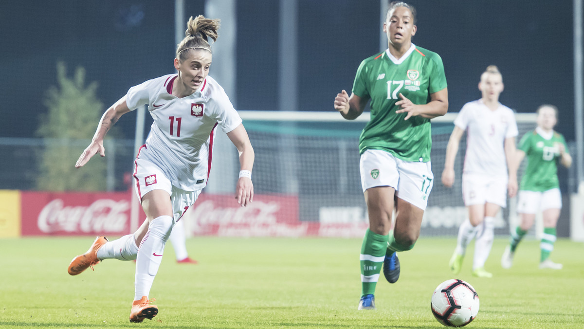 Kobieca kadra piłkarska pokonała w meczu towarzyskim Irlandię 4:0. Biało-Czerwone wszystkie bramki zdobyły w drugiej połowie meczu.