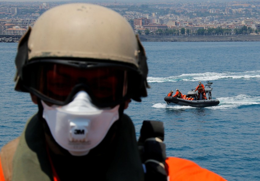 Nemački vojnik na vežbama u okolini Sicilije