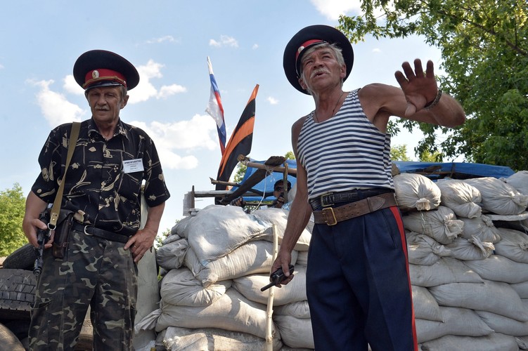 Posterunek separtystów niedaleko Ługańska na wschodzie Ukrainy