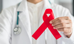 HIV to już nie tabu. Jak wygląda życie z HIV w Polsce?