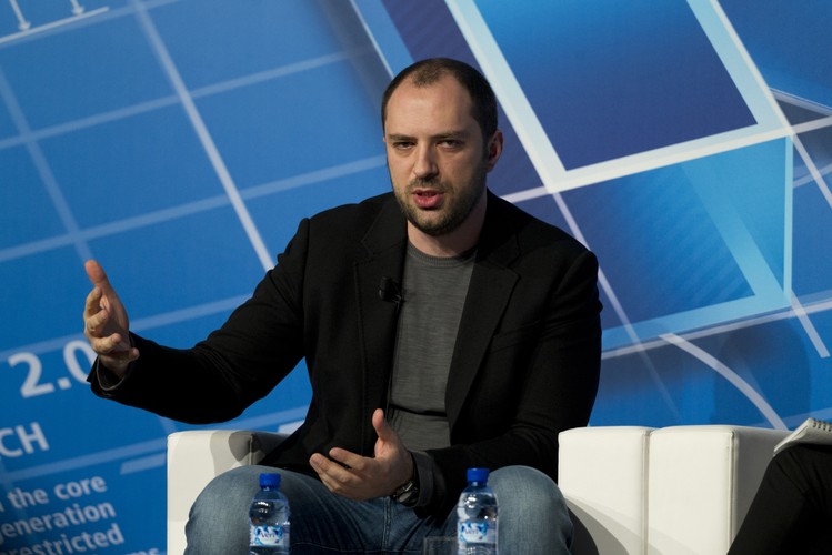 Twórca WhatsApp <b>Jan Koum</b> - jego majątek szacuje się na <b>6,8 mld dol.</b>