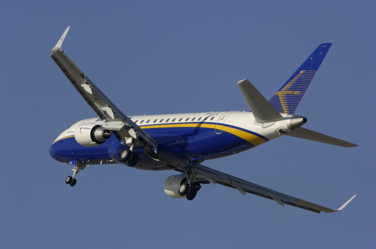Odrzutowiec Embraer E175