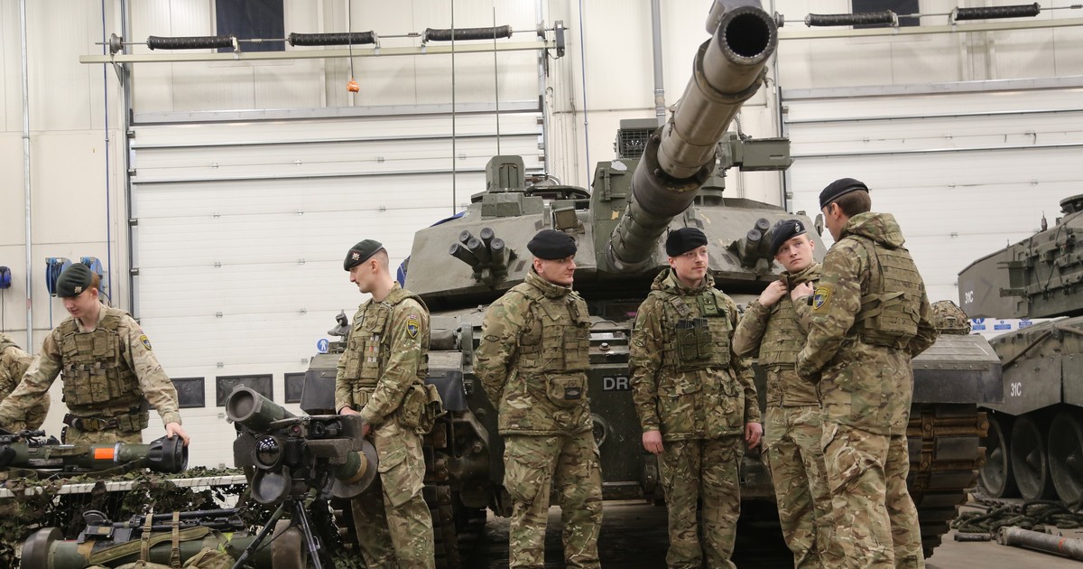 Mi történik? NATO-katonák lépnek be az országba, a keleti határ felé tartanak