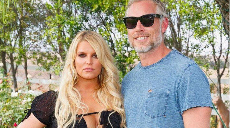 Jessica Simpson családi fotóval köszöntötte férjét / Fotó: Northfoto