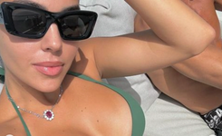 Georgina Rodriguez, skąpe bikini i zadowolony Ronaldo... Tak wypoczywa słynna para