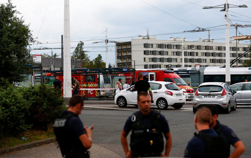 Atak nożownika we Francji. Jedna osoba nie żyje