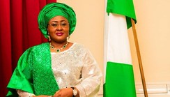 Aisha Buhari posts fake news about old naira notes