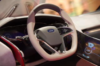 Ford zaoferuje internetowy serwis muzyczny w swoich samochodach