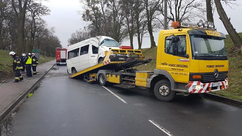 Wypadek busa w Zbąszynku