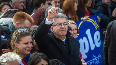 "To wybór między dżumą a cholerą" – młodzi fani lewicowego Mélenchona stoją przed dylematem we francuskich wyborach