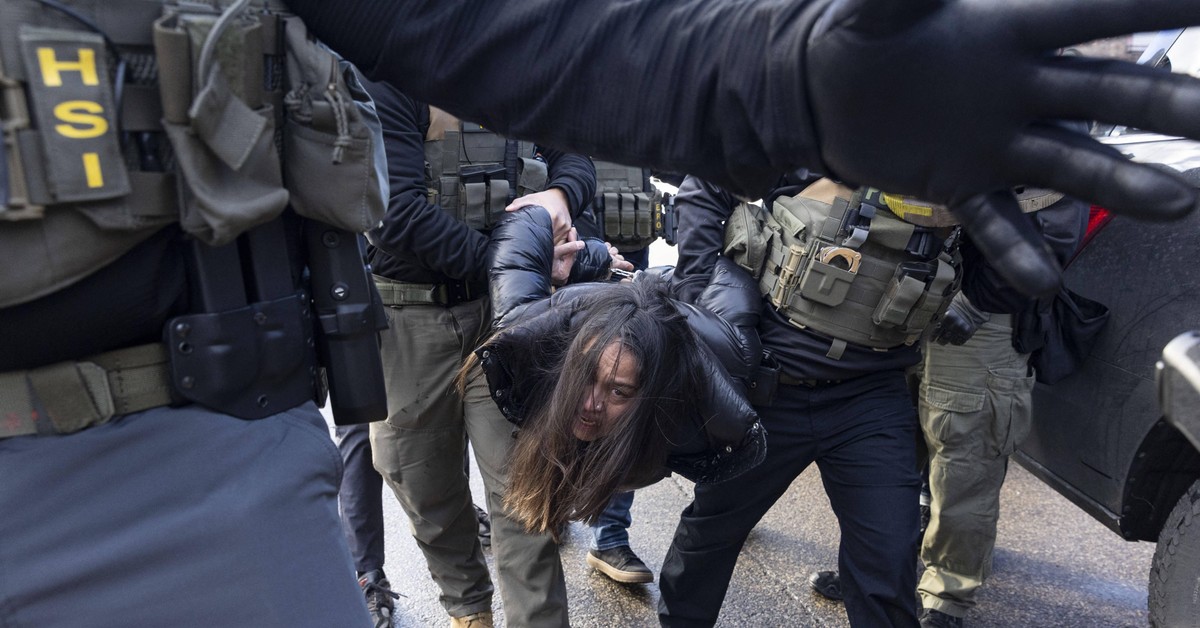 Protesty w Minneapolis. ICE użyło gazu łzawiącego pod lokalną szkołą