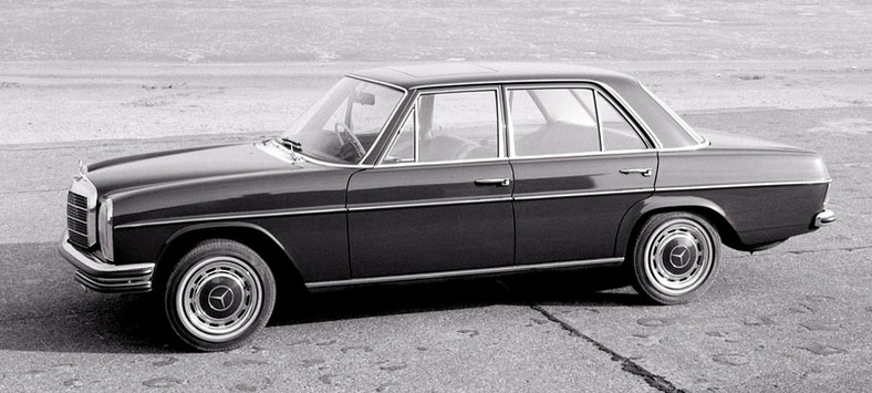 Mercedes-Benz E: historia gwiazdy klasy średniej wyższej (250 fotografii)