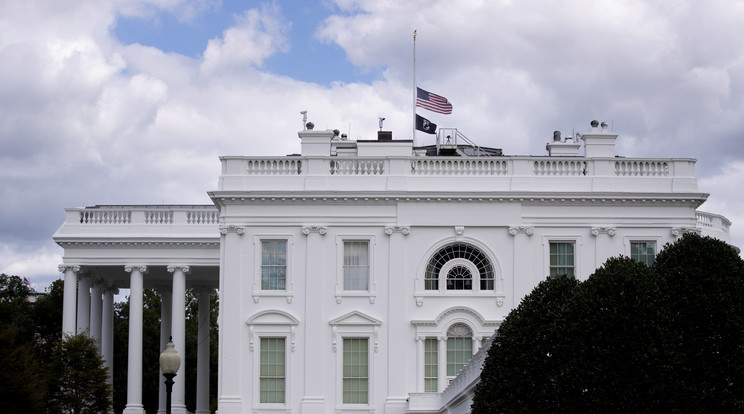 A Fehér Ház ugyanakkor közölte, a lelőtt tárgyak maradványait még egyelőre nem találták meg / Fotó: MTI/EPA/Michael Reynolds