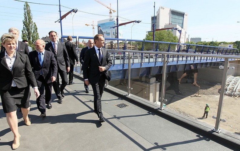 Donald Tusk i jego obietnice - dokończenie modernizacji kolei: obietnica w REALIZACJI