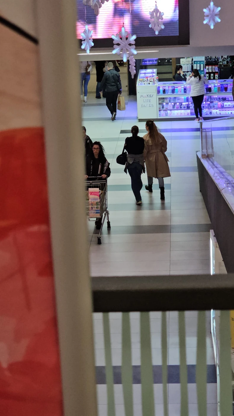 Konstrakta u šopingu