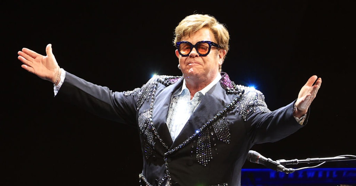 Sírva omlott össze a kamerák előtt Elton John: „Nem tudom, mennyi időm maradt” – videó