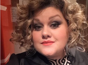  (FOTO) Bojana Stamenov se skinula u kupaći kostim: Skroz mokra, leži na pesku, poručila "HVALA TI BOŽE"