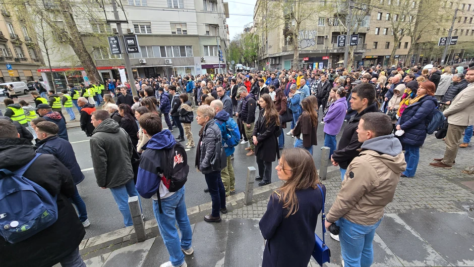 Odavanje pošte u Bulevaru kralja Aleksandra