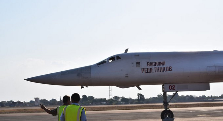 The world's heaviest and fastest bomber jets from Russia land in South ...