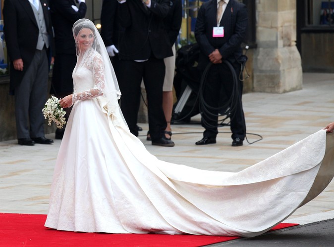 Kate Middleton przed Opactwem Westminsterskim