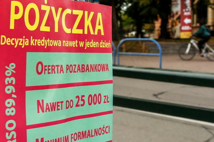 Wziął chwilówkę na 500 zł, miał spłacić 280 tys. Jest interwencja