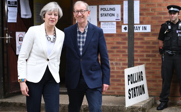 premier Theresa May z mężem