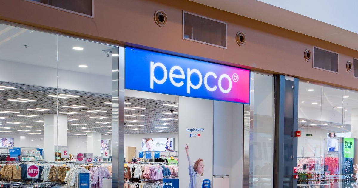 Polki zakochały się w tym produkcie z Pepco! Świąteczna dekoracja znika z półek w mgnieniu oka