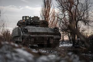 Wojna w Ukrainie. Rosjanie stosują „taktykę banzai”. Ślą jedną ludzką falę po drugiej