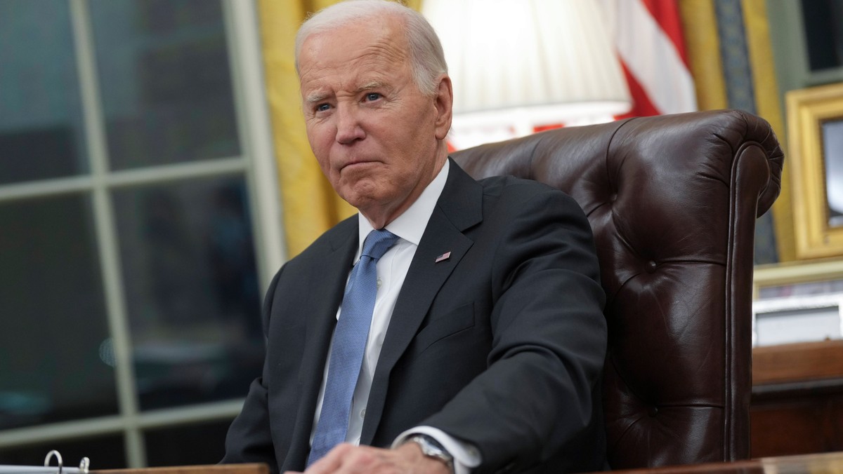 Biden zaostrza sankcje wobec Rosji, uniemożliwiając Trumpowi ich szybkie zniesienie [Źródło: Onet]