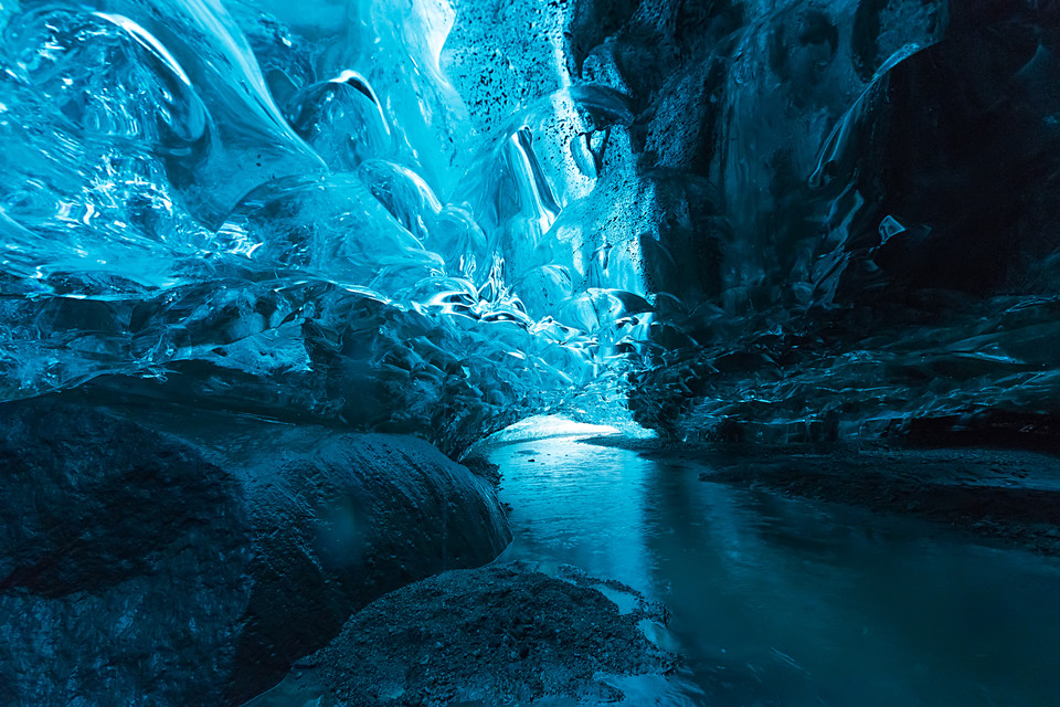 Jaskinia lodowa, lodowiec Vatnajokul, Islandia