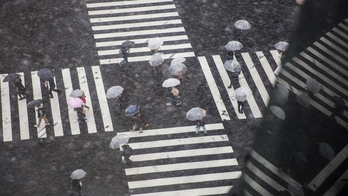 Temperatura w Tokio spadła w czwartek do minus 4 stopni Celsjusza - poinformowała japońska agencja meteorologiczna. Był to najzimniejszy dzień w japońskiej stolicy od 48 lat. Minus 4 stopnie pokazały termometry w centrum stolicy ok. 6 rano.