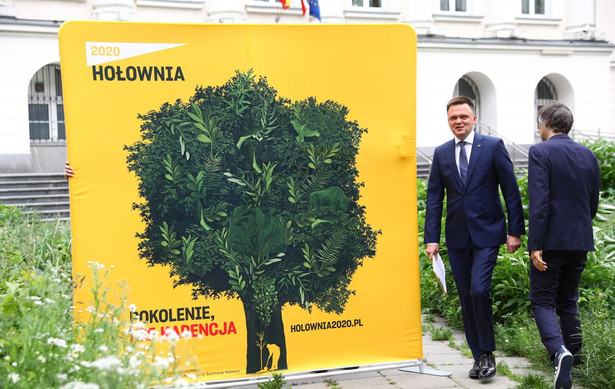 Szymon Hołownia podczas konferencji prasowej z okazji Światowego Dnia Ochrony Środowiska