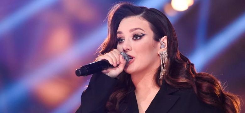 Ewa Farna nie ma szczęścia do stylistów. TAK "wyszykowali" ją do wczorajszego TzG. FOTO