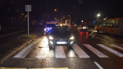 Nagy baleset történt: a zebrán gázoltak el egy gyalogost Győrben