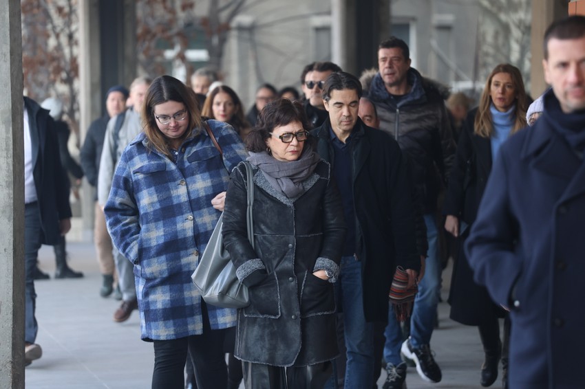 Porodice ubijenih u OŠ "Vladislav Ribnikar" 