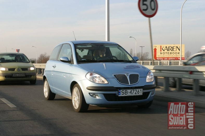 Lancia Ypsilon