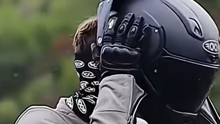 Francúzska revolúcia v prilbách: Roof DJagger mení spôsob, ako si nasadíš prilbu. 