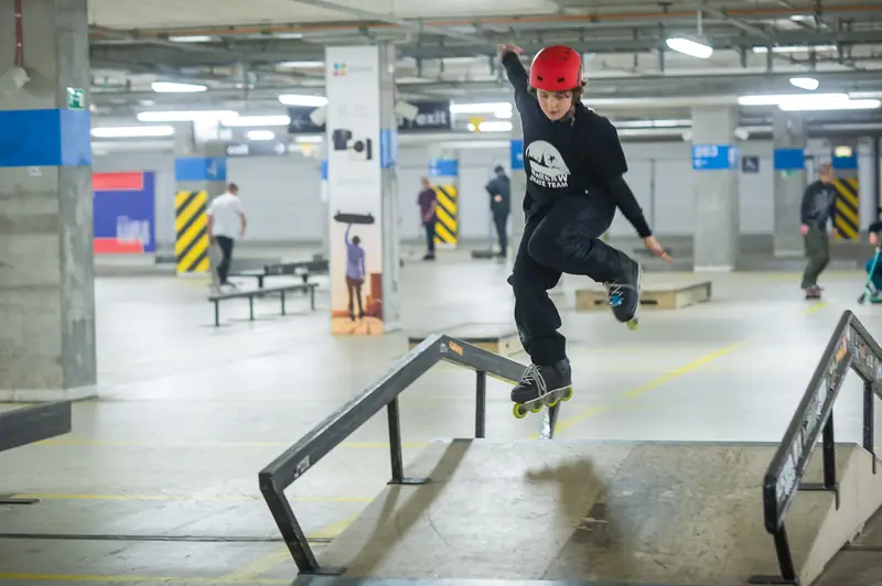 Skatepark na Narodowym to kilkanaście przeszkód do wyboru