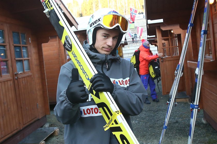 PŚ w Lillehammer: Kamil Stoch wygrywa kwalifikacje. Świetni Hula i Kot