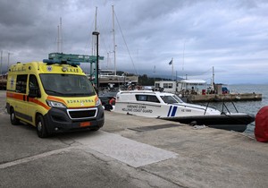 Hitna pomoć, Grčka, ilustracija