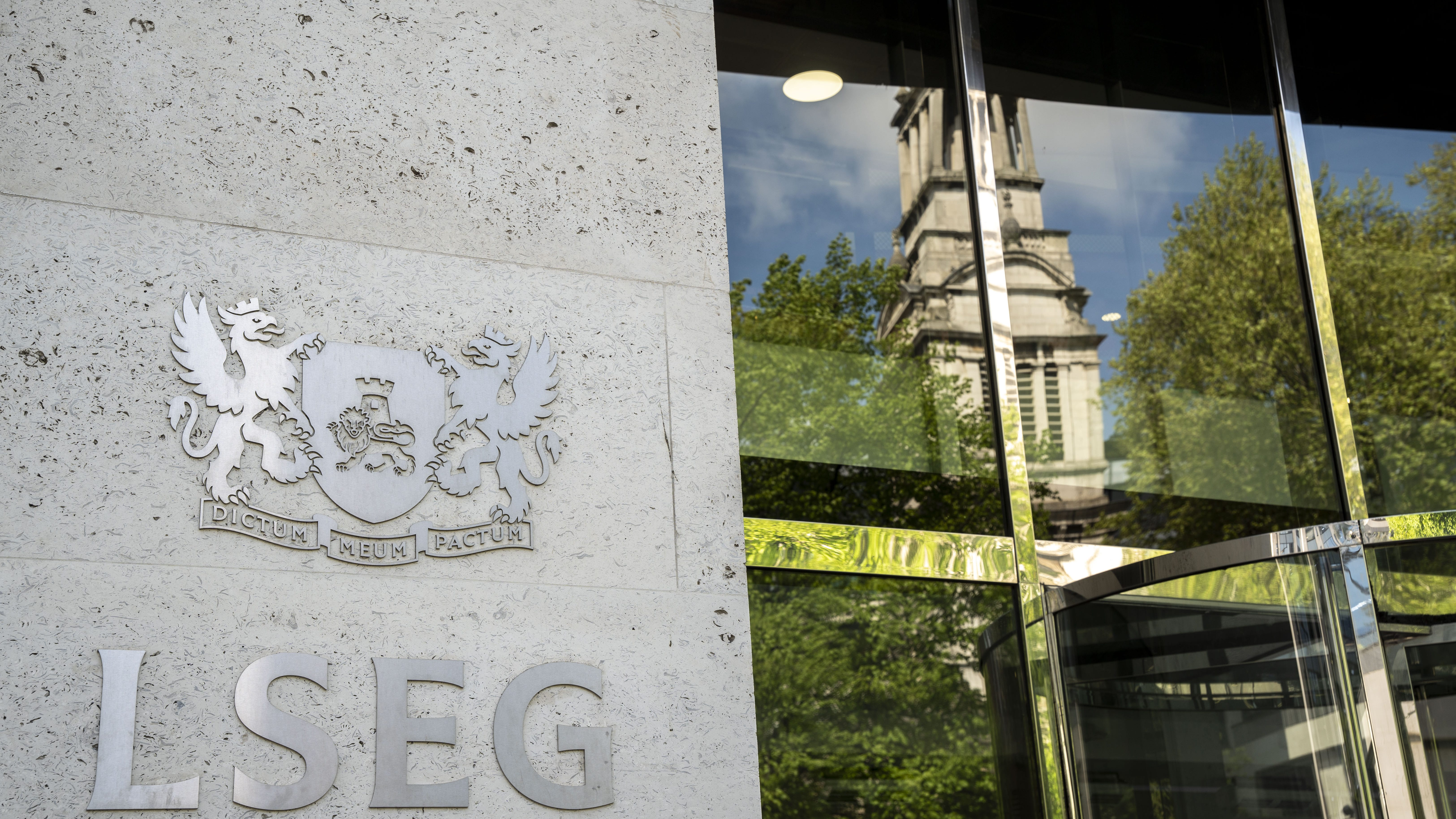 FTSE 100 breaks 9000 barrier for first time in history