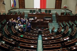 Koniec milionowych odpraw w spółkach Skarbu Państwa. Sejm przyjął projekt PiS
