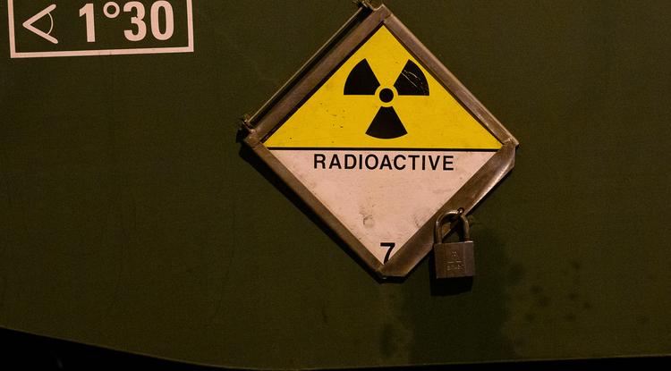radioaktív hulladék