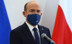 Budka mocno bije w rząd ws. Polaka w śpiączce. Ostra ODPOWIEDŹ minister Maląg