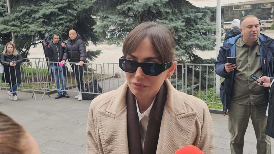 Emina Jahović stigla na komemoraciju Halidu Bešliću