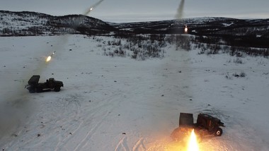rosja strzela 5 km od granicy nato. to jasny przekaz