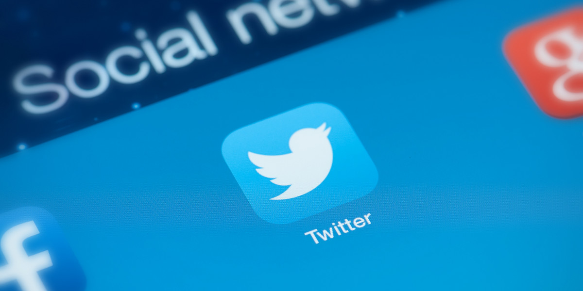 Według rosyjskich mediów Roskomnadzor zablokował działanie serwisu społecznościowego Twitter.