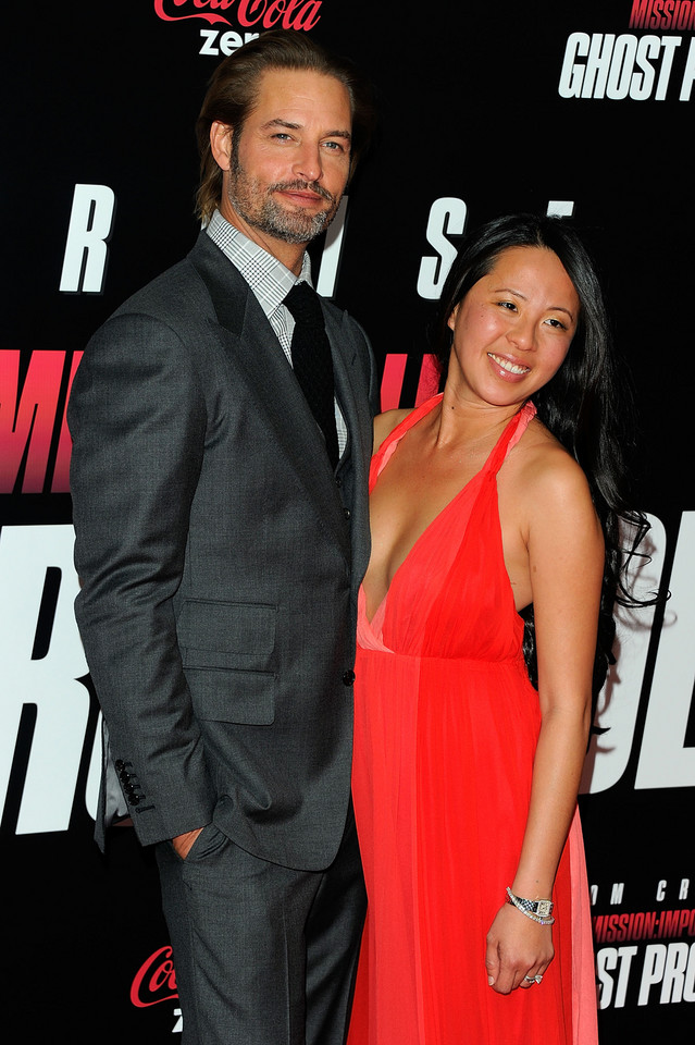 Josh Holloway i Yessica Kumala